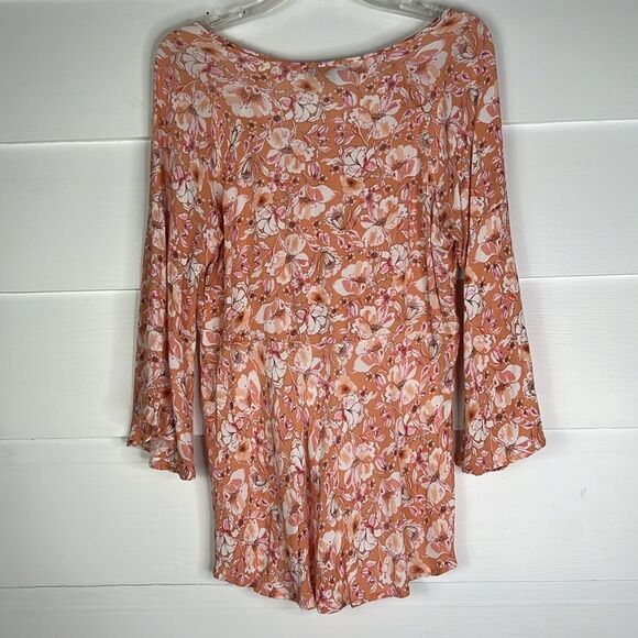 Rachel Zoe High Low Floral Boho Blouse with Bell Sleeves Size Small - Picture 9 of 11